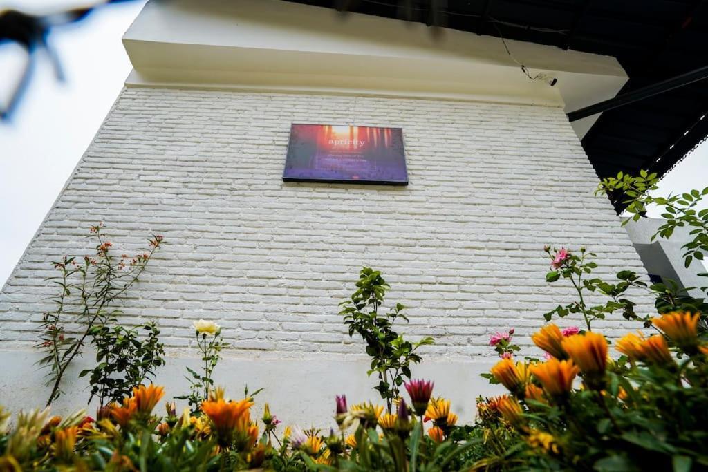 The Apricity Bhīm Tāl Extérieur photo
